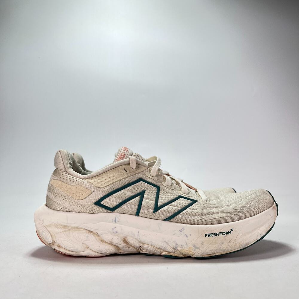 New Balance Fresh Foam X 1080v13 Timberwolf Lace Up Running Shoes Women's Size 8